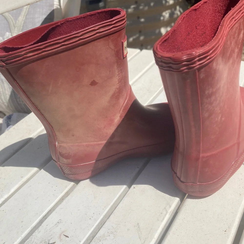 Hunter Red Rain Boots Matte Rubber Finish - Picture 3 of 6